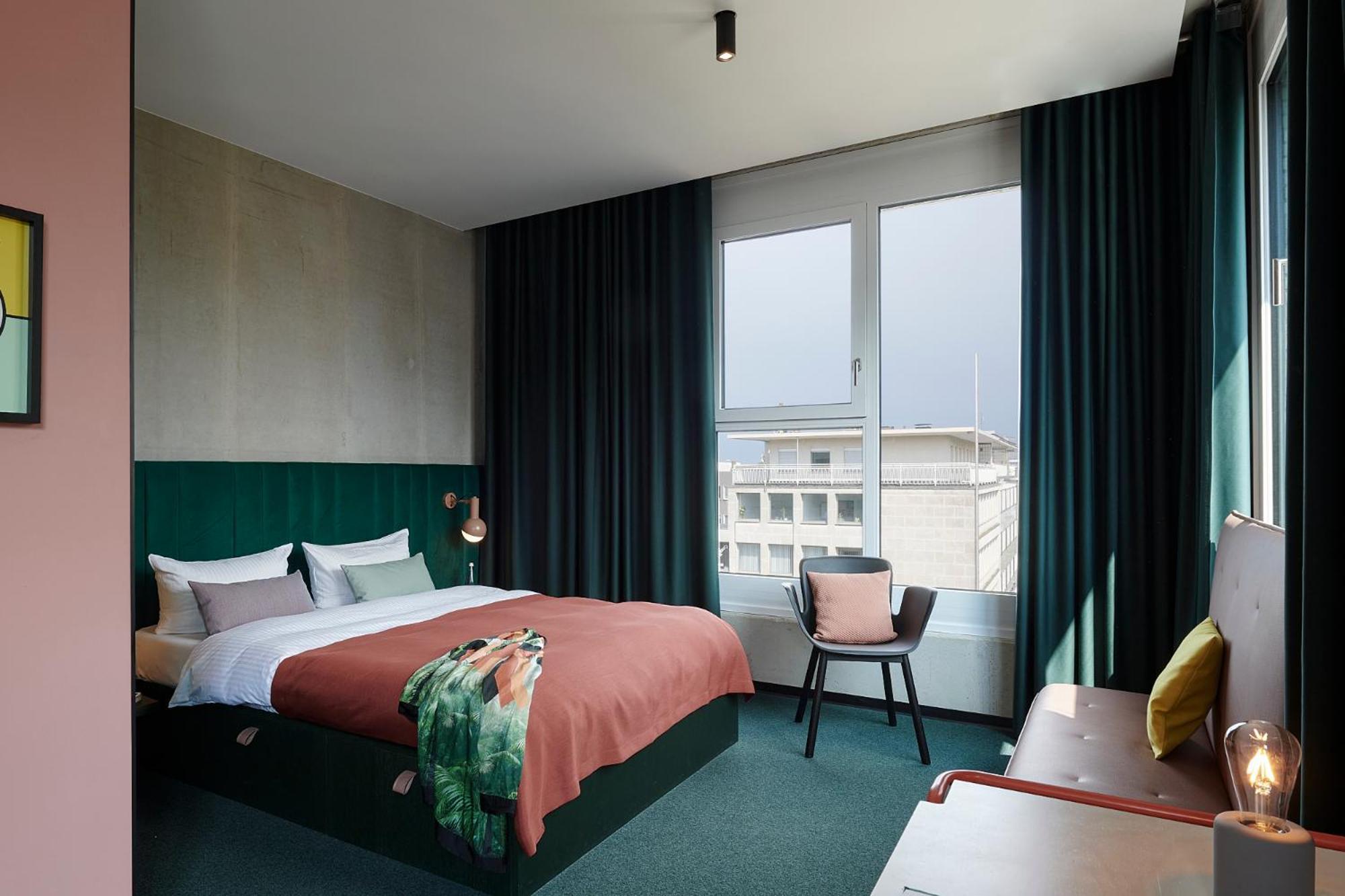 Large Double Room