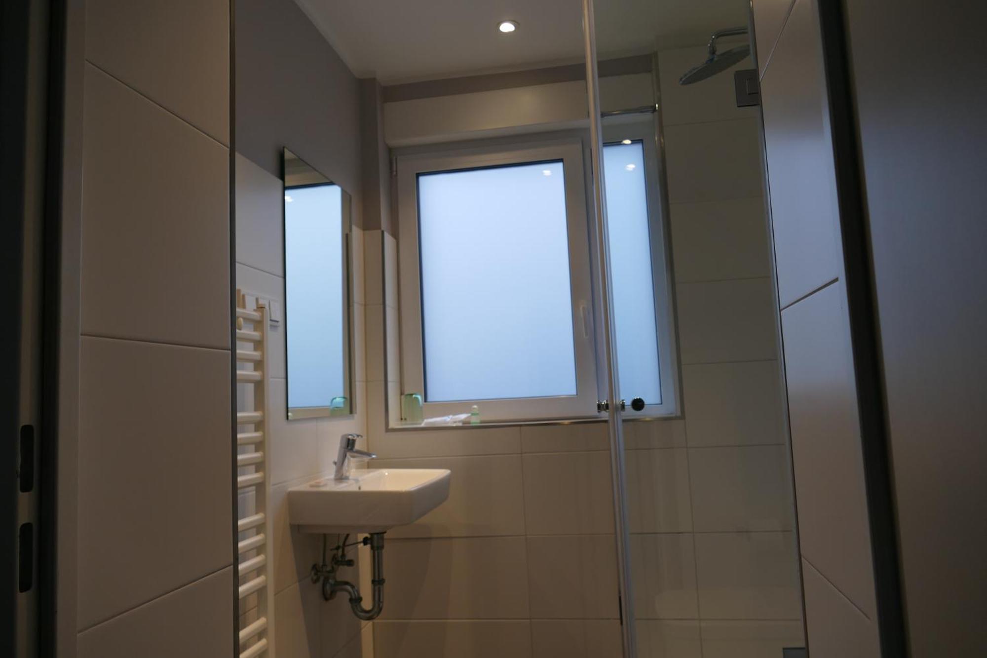 Double Room Private Bathroom,1770016811:JPEG